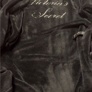 VS robe